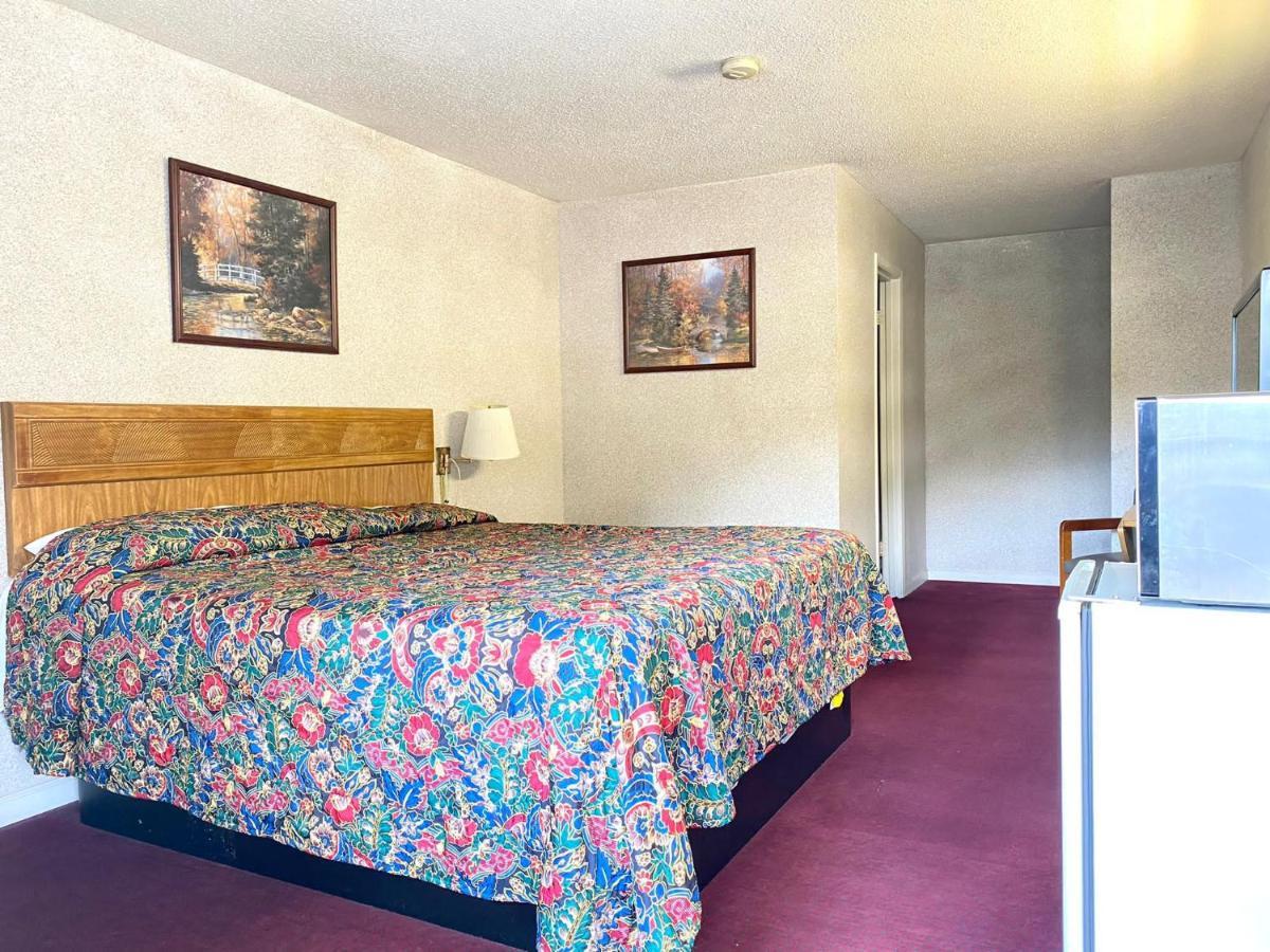 Economy Inn Суитуотер Экстерьер фото