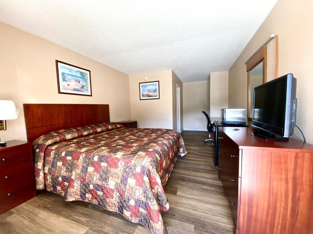Economy Inn Суитуотер Экстерьер фото