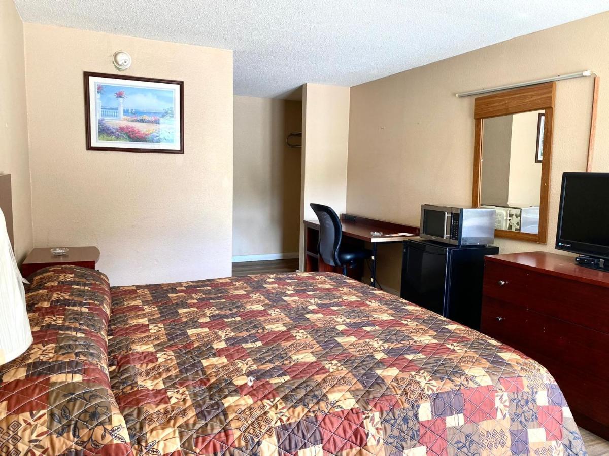 Economy Inn Суитуотер Экстерьер фото