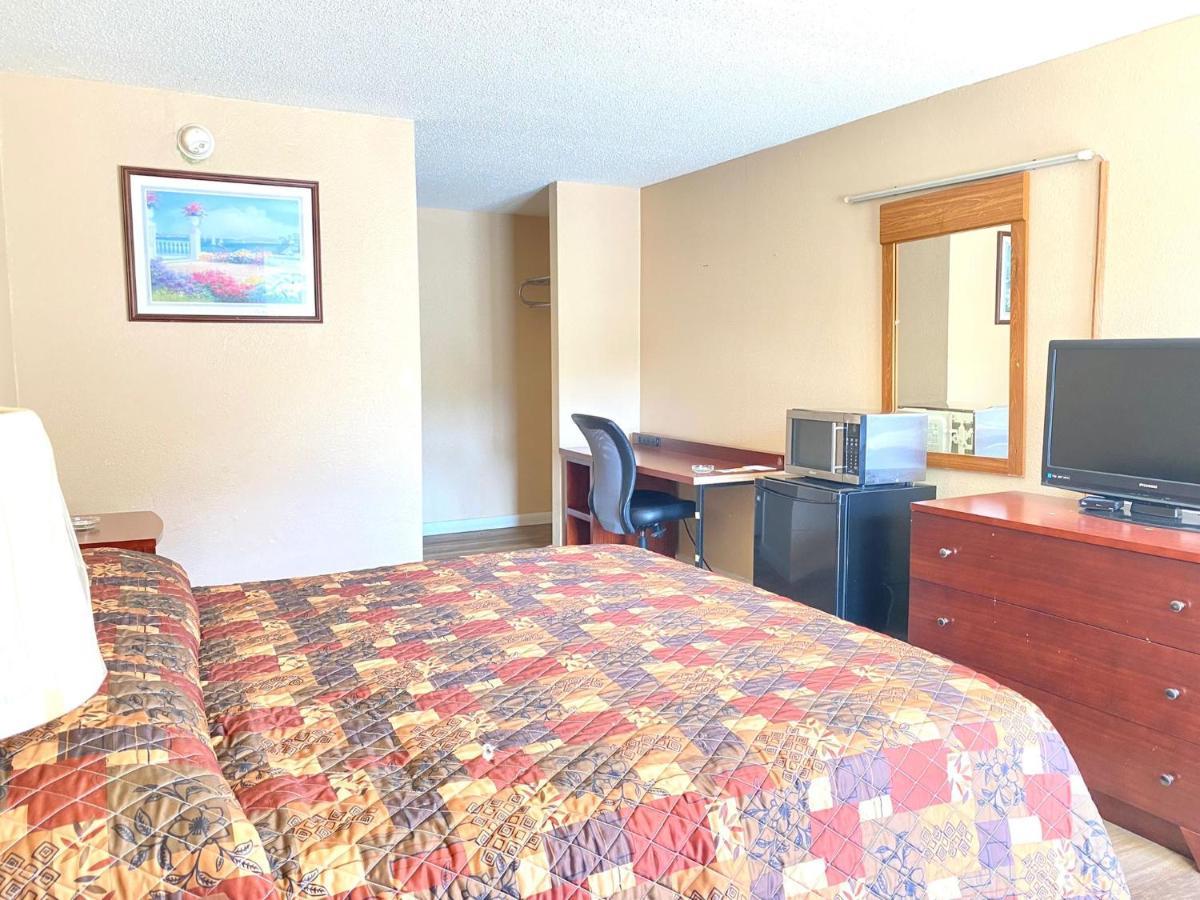 Economy Inn Суитуотер Экстерьер фото